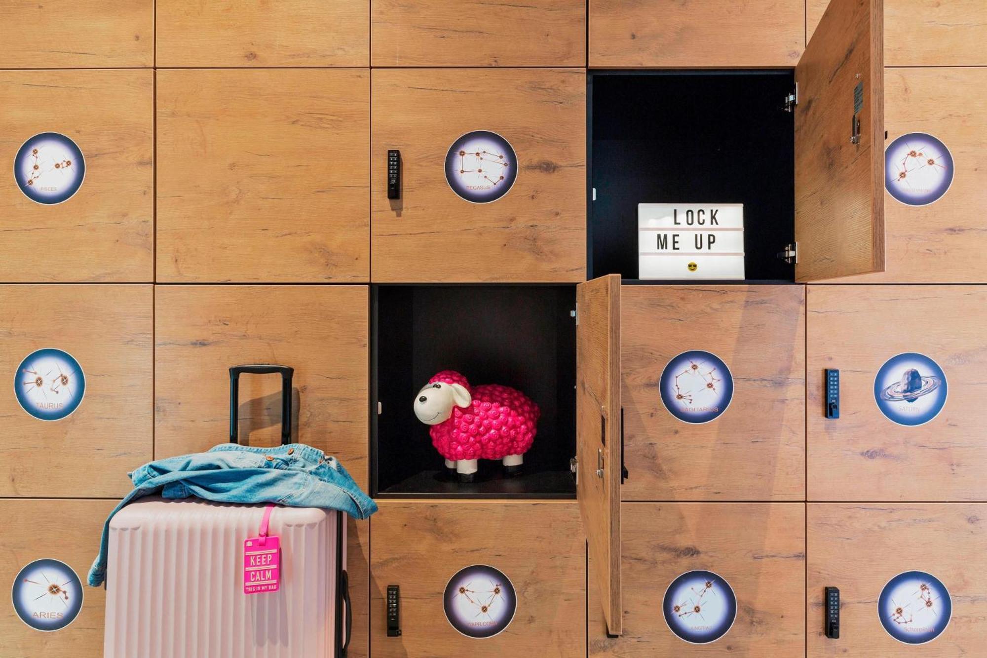 Moxy Darmstadt Extérieur photo