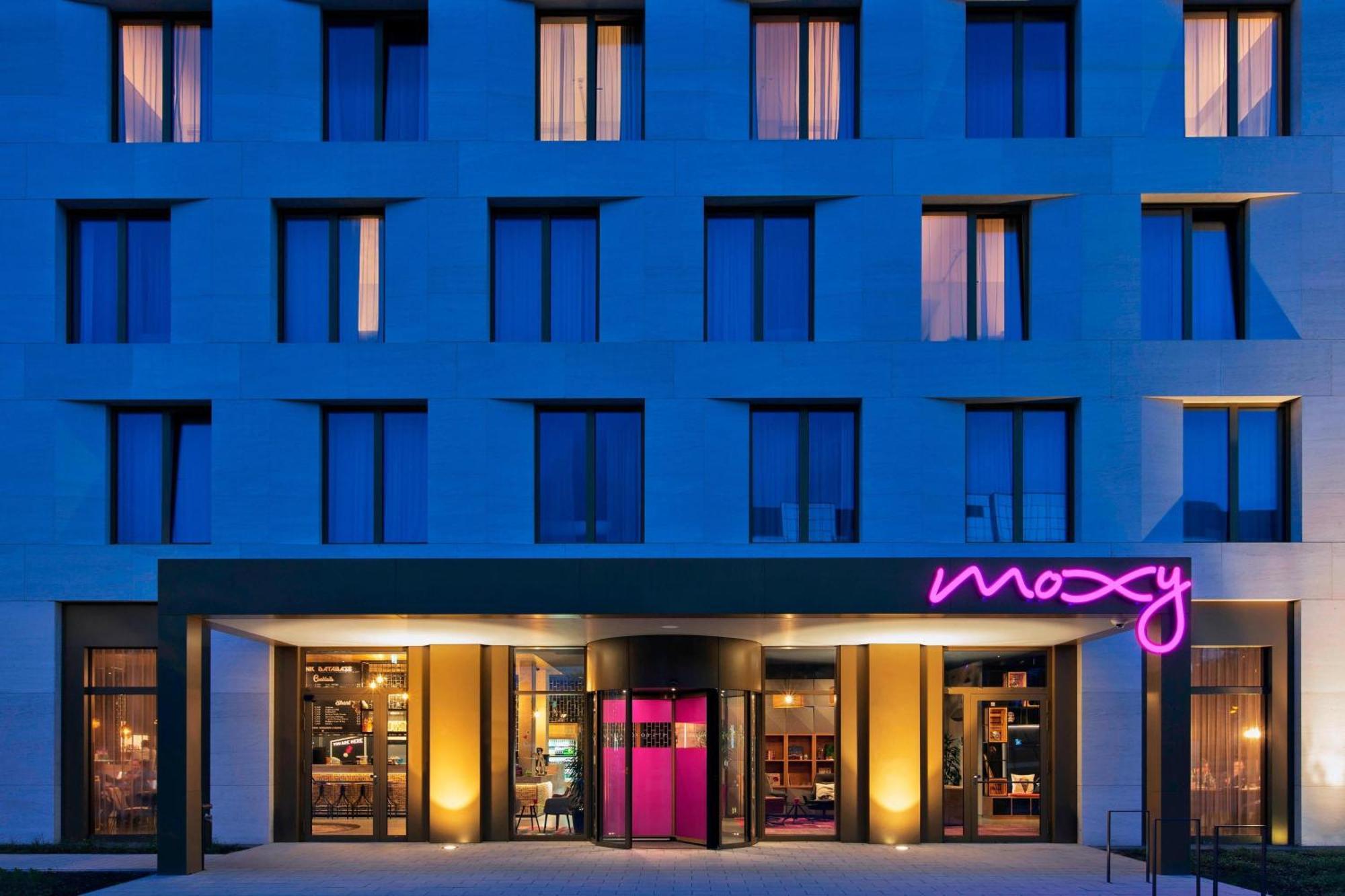 Moxy Darmstadt Extérieur photo