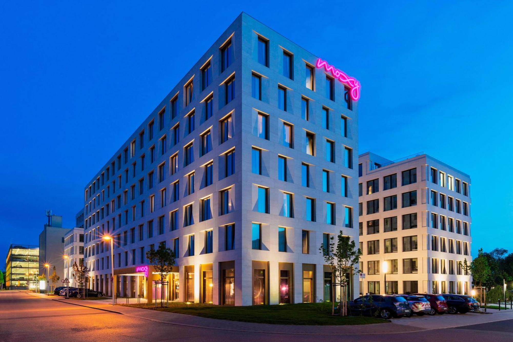 Moxy Darmstadt Extérieur photo